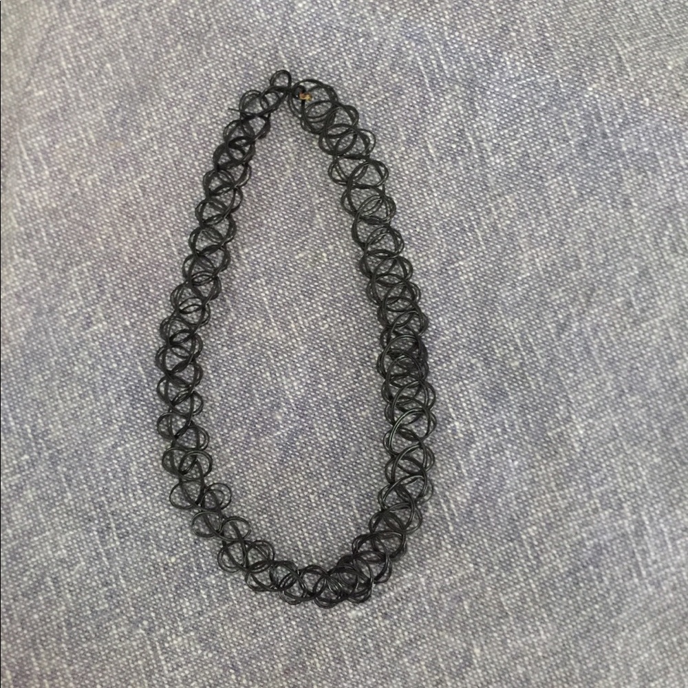 Black stretchy choker